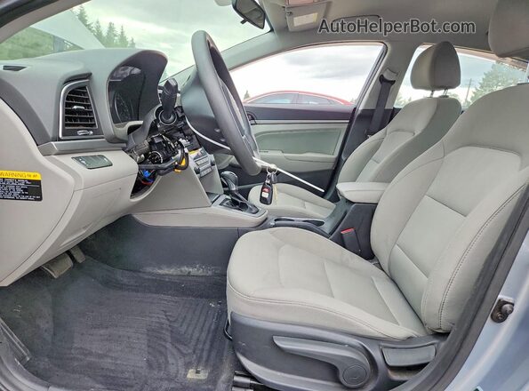 5NPD84LF2HH187693 2017 HYUNDAI ELANTRA Silver Vista interior delantera