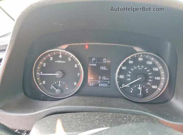 5NPD84LF2HH189749 2017 HYUNDAI ELANTRA Blue Սարքավորումների վահանակի տեսք