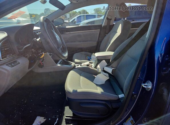 5NPD84LF2JH231018 2018 HYUNDAI ELANTRA Синий Вид салона спереди