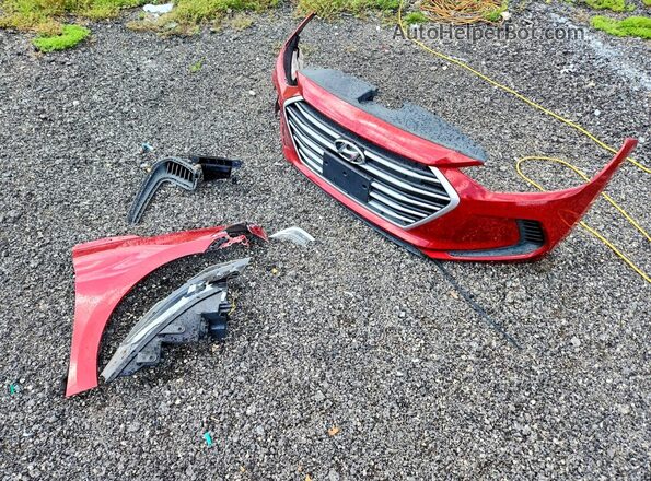 5NPD84LF2JH307224 2018 HYUNDAI ELANTRA Red Engine compartment view