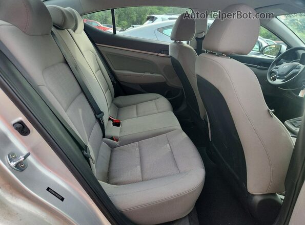 5NPD84LF2JH365558 2018 HYUNDAI ELANTRA Silver უკანა სავარძლების ხედი