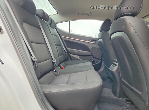 5NPD84LF3JH329345 2018 HYUNDAI ELANTRA Белый Вид задних сидений