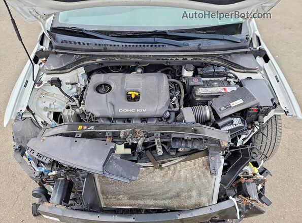 5NPD84LF3JH329345 2018 HYUNDAI ELANTRA Белый Вид задней части салона