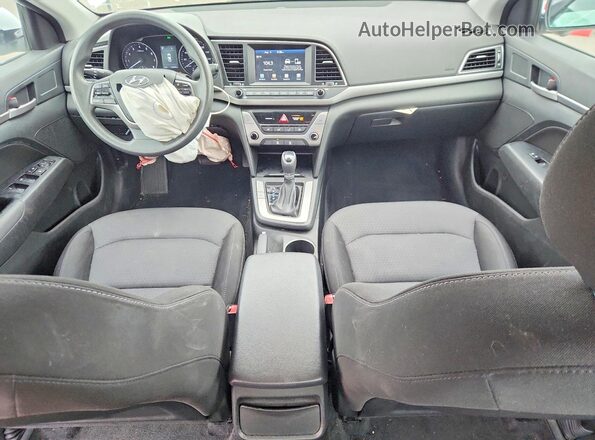 5NPD84LF3JH329345 2018 HYUNDAI ELANTRA Белый Вид панели приборов