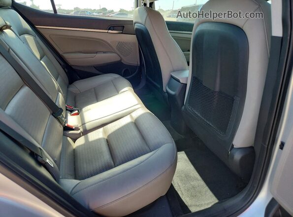 5NPD84LF4JH262397 2018 HYUNDAI ELANTRA Silver Vista de los asientos traseros