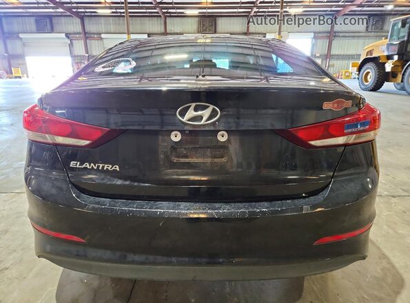 5NPD84LF4JH263677 2018 HYUNDAI ELANTRA Черный Вид сзади
