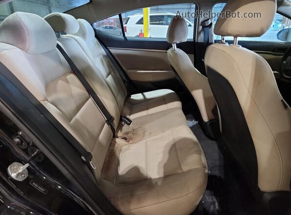 5NPD84LF4JH263677 2018 HYUNDAI ELANTRA Черный Вид задних сидений