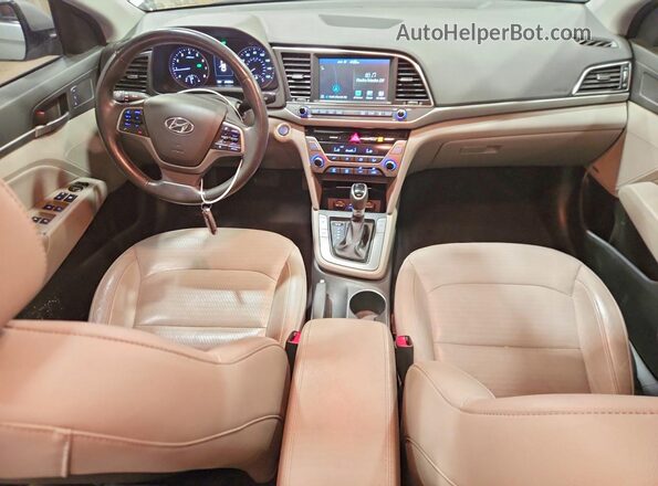 5NPD84LF5HH066947 2017 HYUNDAI ELANTRA Серебряный Вид панели приборов