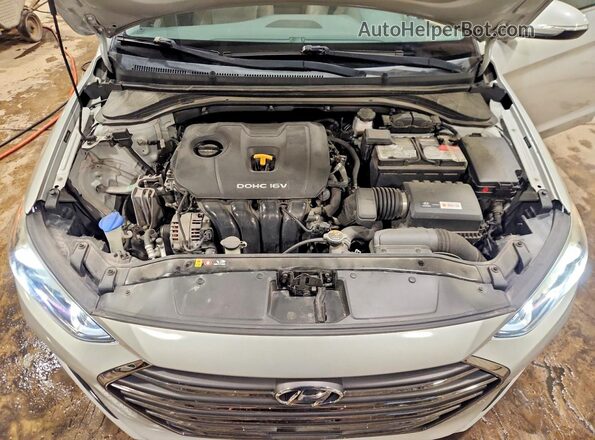 5NPD84LF5HH066947 2017 HYUNDAI ELANTRA Серебряный Вид задней части салона