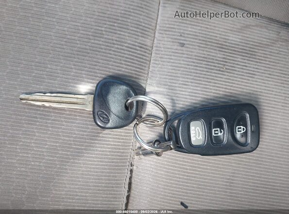 5NPD84LF5HH184500 2017 HYUNDAI ELANTRA Red Вид панелі приладів