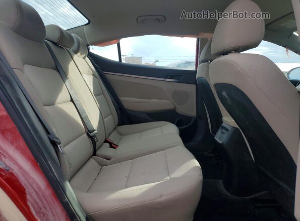5NPD84LF5JH277670 2018 HYUNDAI ELANTRA Red Rear interior view