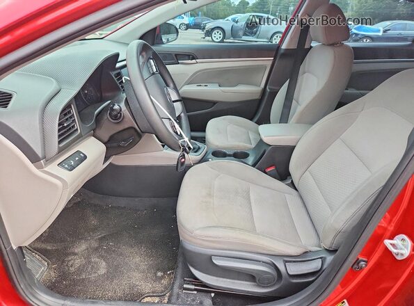 5NPD84LF5LH569435 2020 HYUNDAI ELANTRA Red Widok wnętrza z przodu