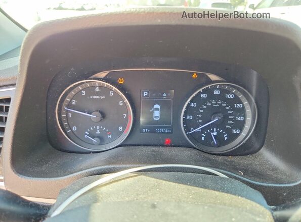 5NPD84LF6JH277466 2018 HYUNDAI ELANTRA White Սարքավորումների վահանակի տեսք