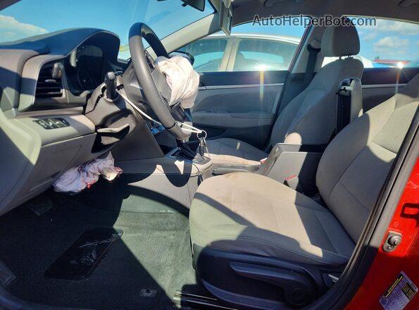 5NPD84LF6KH479175 2019 HYUNDAI ELANTRA Red Front interior view