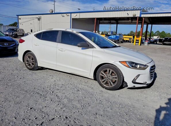 5NPD84LF7HH020049 2017 HYUNDAI ELANTRA Белый Вид спереди