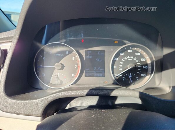 5NPD84LF7HH021153 2017 HYUNDAI ELANTRA Red Instrument cluster view