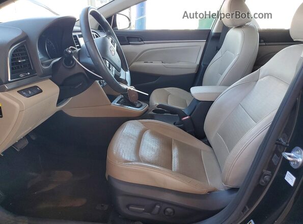 5NPD84LF7HH115789 2017 HYUNDAI ELANTRA Black Widok wnętrza z przodu