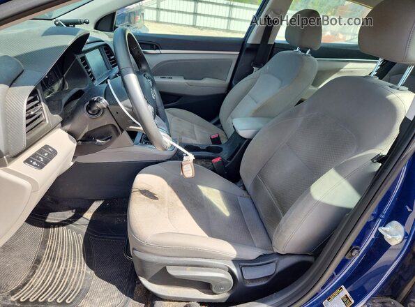5NPD84LF7LH542656 2020 HYUNDAI ELANTRA Blue წინა სალონის ხედი