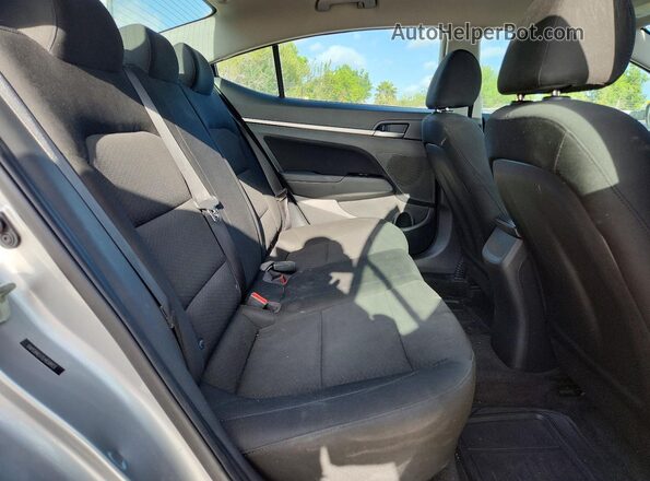5NPD84LF7LH558923 2020 HYUNDAI ELANTRA Gray Rear seats view
