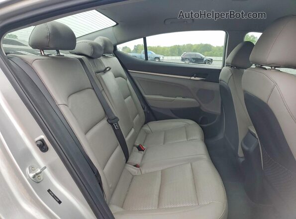 5NPD84LF7LH570490 2020 HYUNDAI ELANTRA Silver Widok tylnych siedzeń