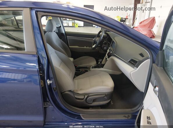 5NPD84LF7LH597821 2020 HYUNDAI ELANTRA Синий Вид салона спереди