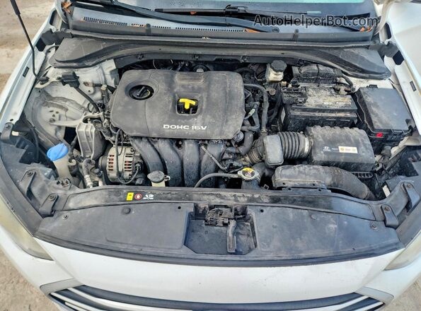 5NPD84LF8HH056882 2017 HYUNDAI ELANTRA White Вид задньої частини салону