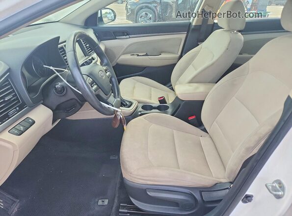 5NPD84LF8HH056882 2017 HYUNDAI ELANTRA White Вид салону спереду