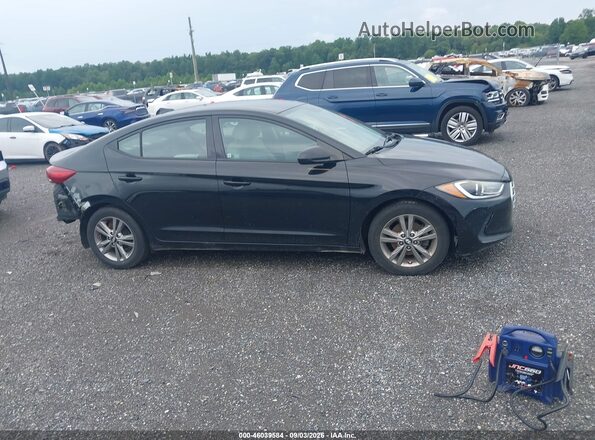 5NPD84LF8HH168386 2017 HYUNDAI ELANTRA Black Вид задньої частини салону