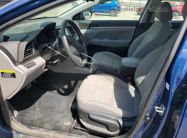 5NPD84LF8KH420998 2019 HYUNDAI ELANTRA Синий Вид салона спереди