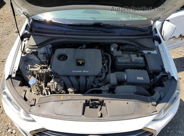 5NPD84LF9JH269670 2018 HYUNDAI ELANTRA White Widok wnętrza z tyłu