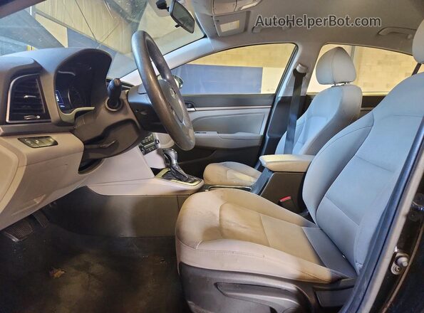 5NPD84LF9JH328782 2018 HYUNDAI ELANTRA Black Vista interior delantera