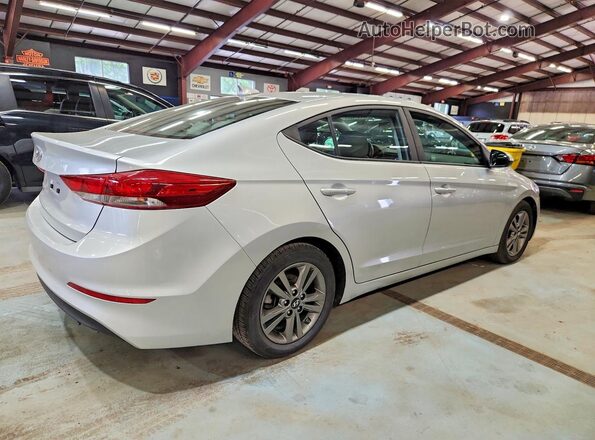 5NPD84LF9JH366870 2018 HYUNDAI ELANTRA Silver Front right