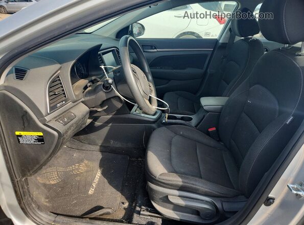 5NPD84LFXJH240758 2018 HYUNDAI ELANTRA Silver წინა სალონის ხედი
