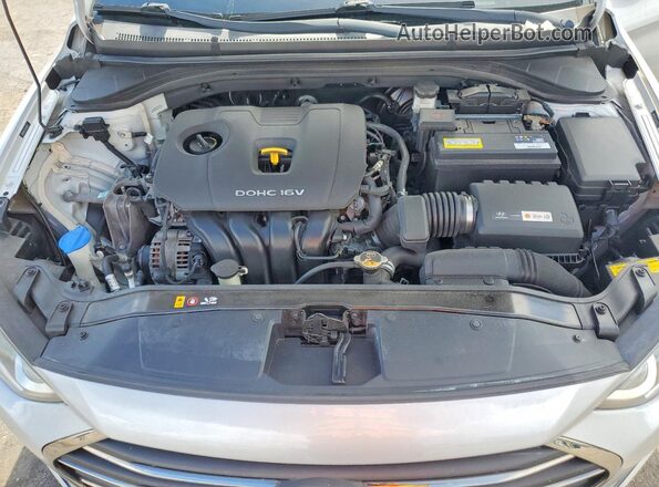 5NPD84LFXJH283657 2018 HYUNDAI ELANTRA Silver Rear interior view