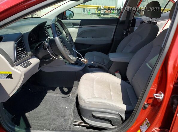 5NPD84LFXJH369468 2018 HYUNDAI ELANTRA Red Widok wnętrza z przodu
