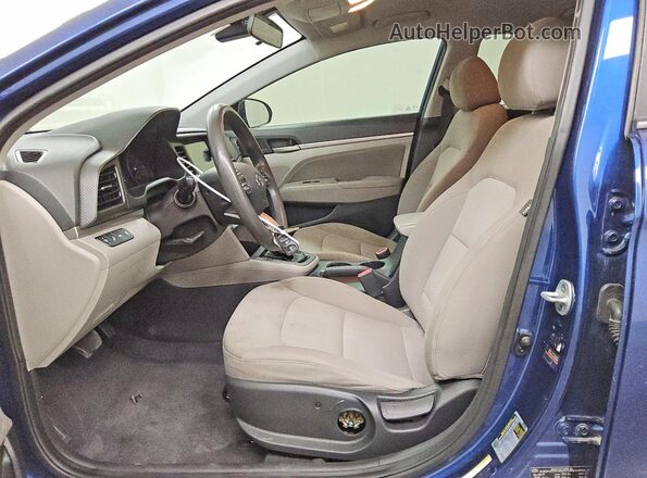5NPD84LFXKH455588 2019 HYUNDAI ELANTRA Blue Вид салону спереду