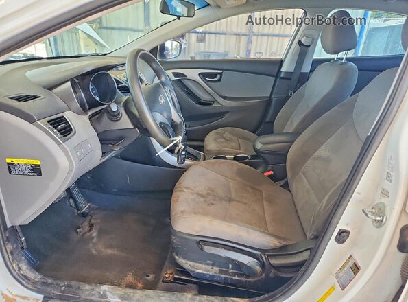 5NPDH4AE0GH785581 2016 HYUNDAI ELANTRA White Widok wnętrza z przodu