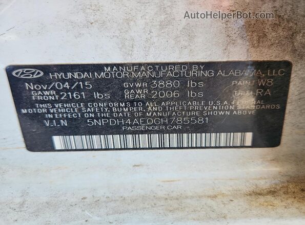 5NPDH4AE0GH785581 2016 HYUNDAI ELANTRA White Widok komory silnika
