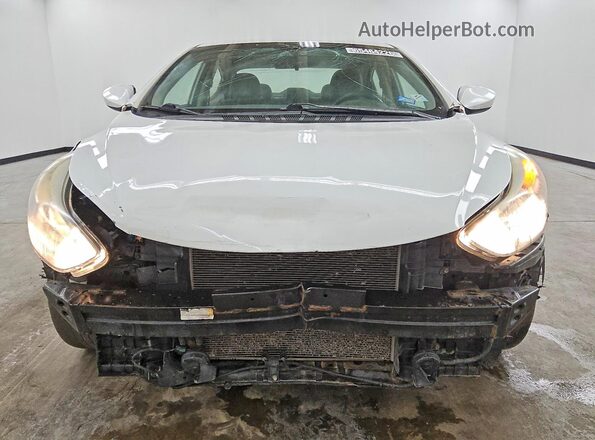5NPDH4AE1GH728449 2016 HYUNDAI ELANTRA White Widok z przodu
