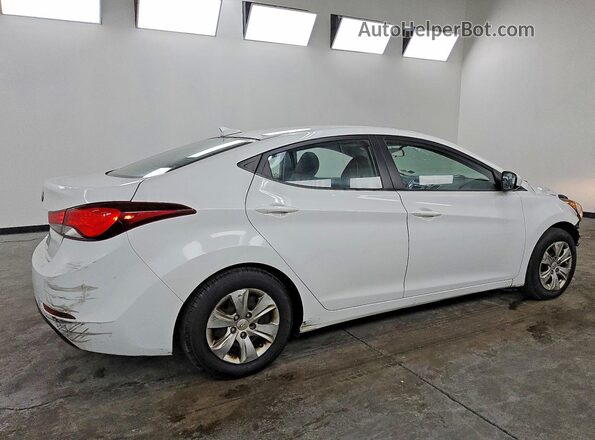 5NPDH4AE1GH728449 2016 HYUNDAI ELANTRA White Tył prawy