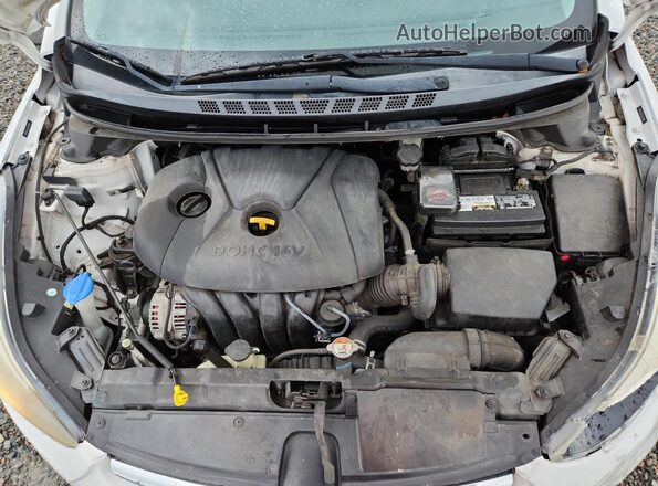 5NPDH4AE1GH780499 2016 HYUNDAI ELANTRA White უკანა სალონის ხედი