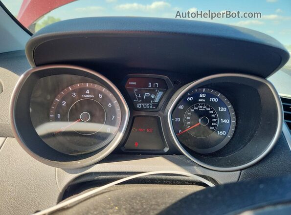 5NPDH4AE2GH668651 2016 HYUNDAI ELANTRA Красный Вид щитка приборов