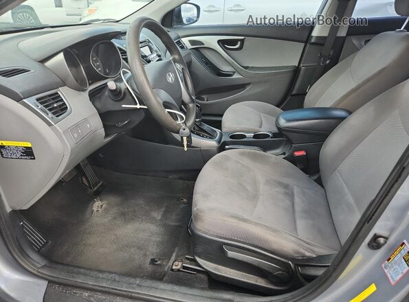 5NPDH4AE2GH730825 2016 HYUNDAI ELANTRA Gray Vista interior delantera