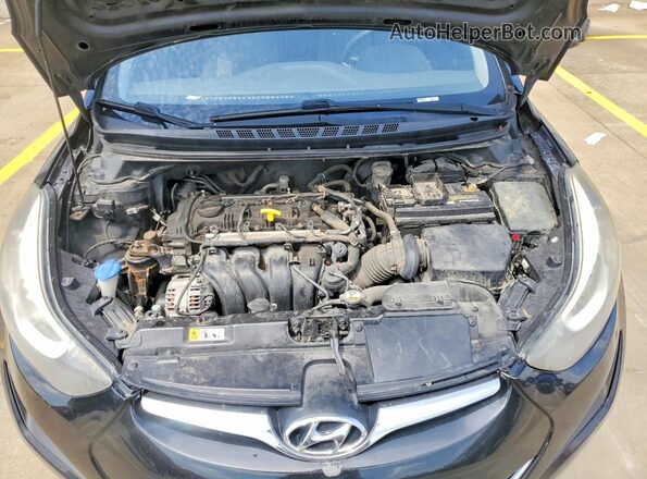 5NPDH4AE4GH793621 2016 HYUNDAI ELANTRA Black Սալոնի հետևի տեսք