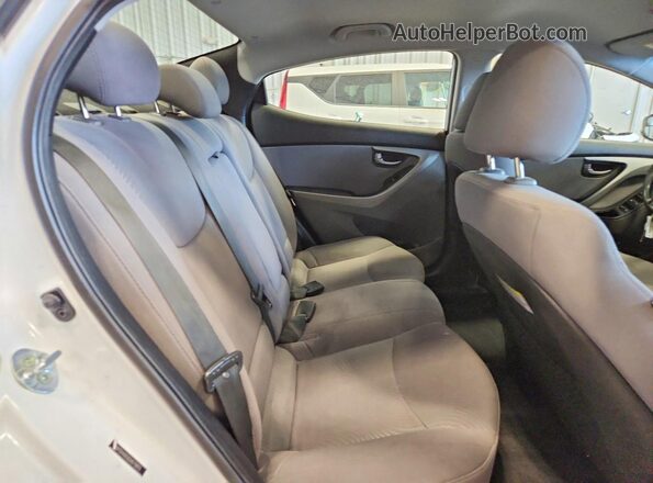 5NPDH4AE6GH679815 2016 HYUNDAI ELANTRA White Rear seats view