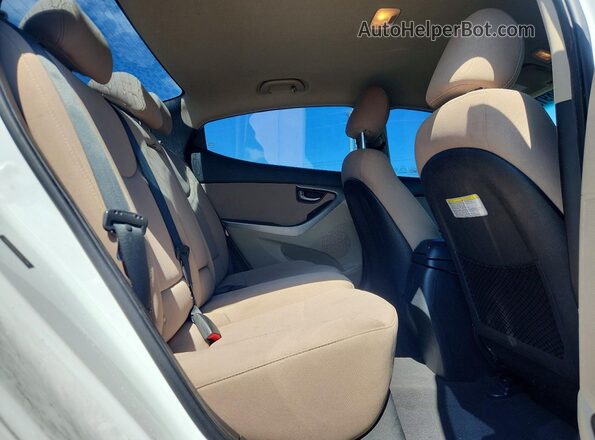 5NPDH4AE8GH693344 2016 HYUNDAI ELANTRA White Вид задніх сидінь