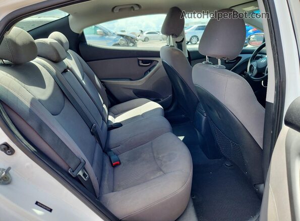 5NPDH4AE8GH755471 2016 HYUNDAI ELANTRA White Rear seats view