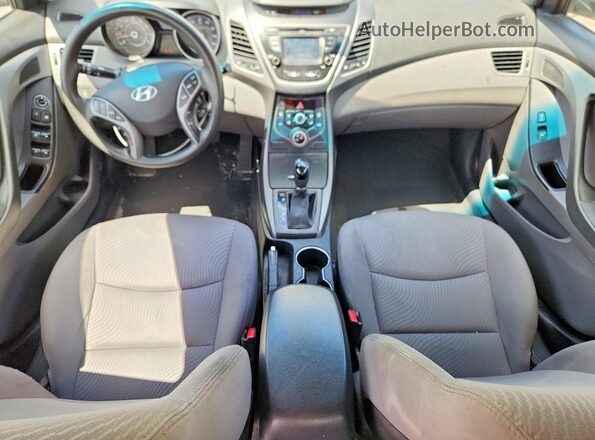 5NPDH4AE8GH755471 2016 HYUNDAI ELANTRA White Dashboard view