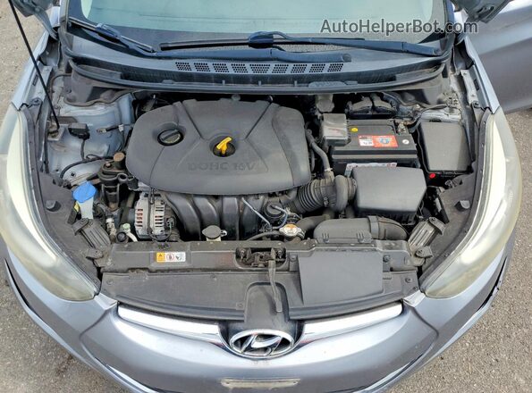 5NPDH4AE9GH734127 2016 HYUNDAI ELANTRA Серебряный Вид задней части салона