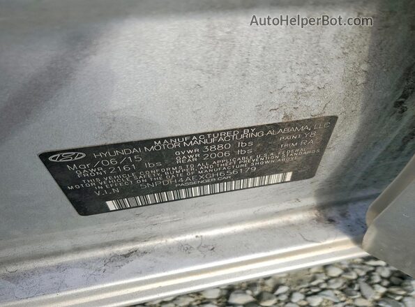 5NPDH4AEXGH656179 2016 HYUNDAI ELANTRA Silver Engine compartment view